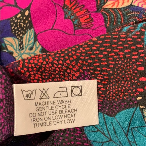 Fall Floral Blouse - Picture 6 of 7